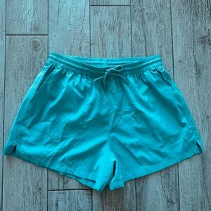 NWOT Outdoor Voices Men’s Shorts M